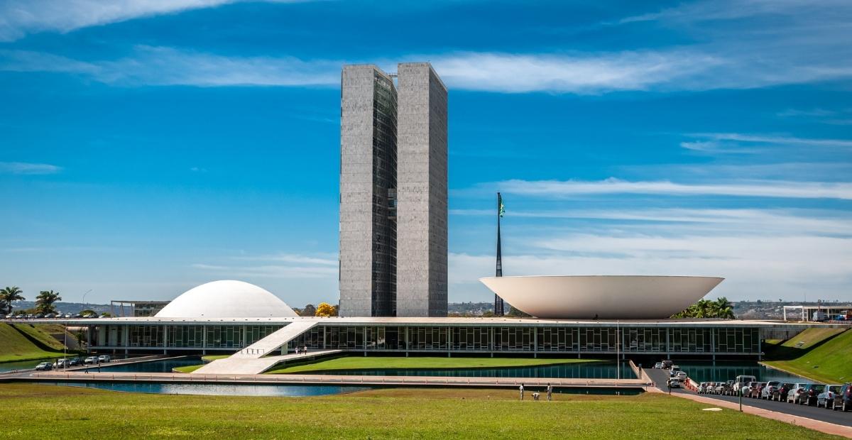 Centrais sindicais discutem redução da jornada de trabalho no Congresso