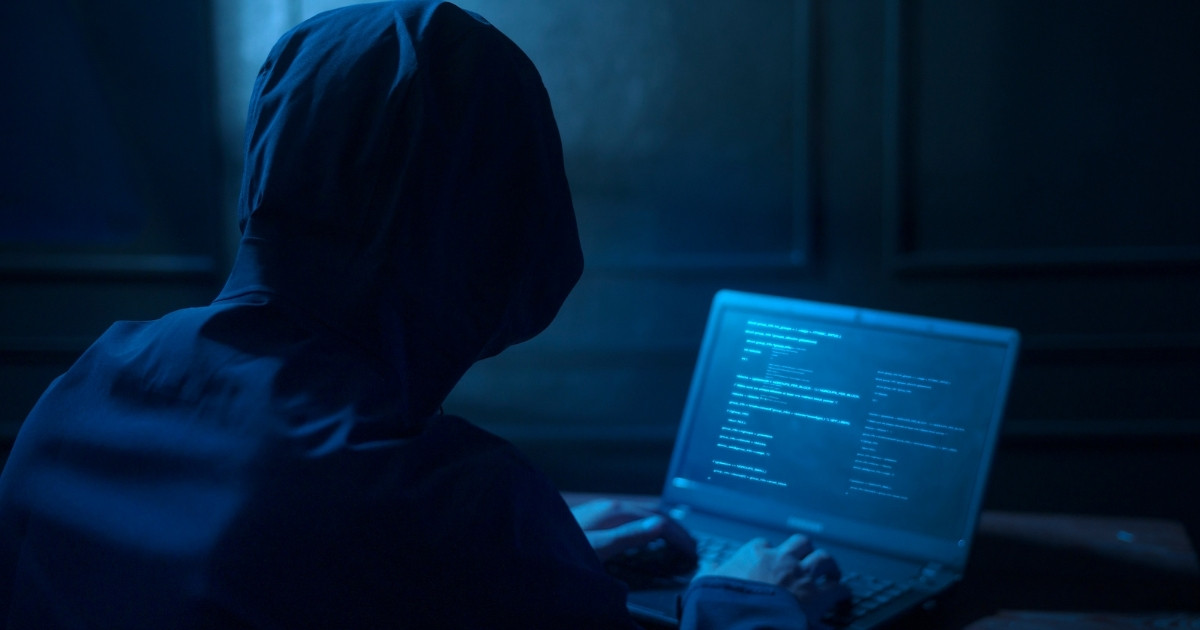 Hotéis são alvo de ciberataques de malware com IA no Brasil