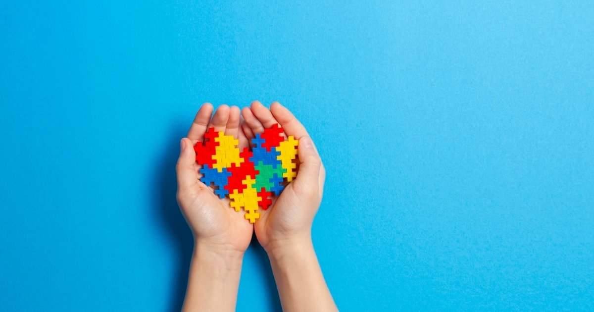 Plataforma criada por brasileiro oferece apoio à comunidade autista