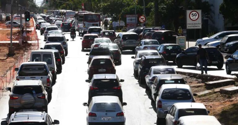 Câmara aprova medida que isenta IPVA para veículos com mais de 20 anos