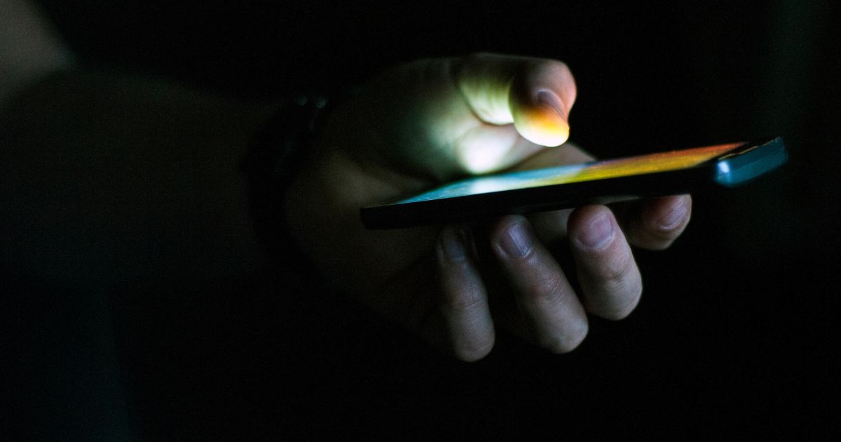 Cibercriminosos usam IA para espalhar trojan que grava telas de celulares Android