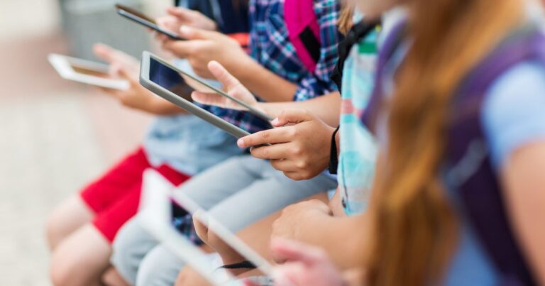 ECA Digital: Entenda como nova lei vai transformar o uso da internet por menores no Brasil