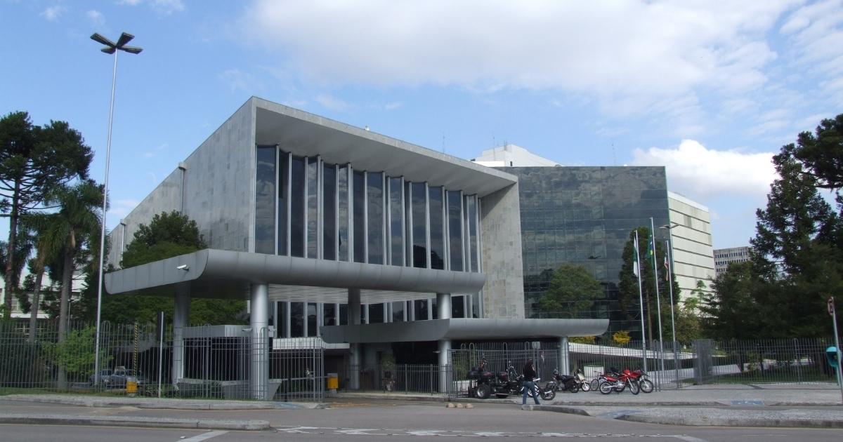 Projeto que autoriza privatização da Celepar avança na Assembleia do Paraná