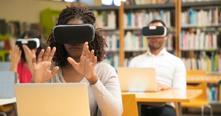 Escola pública de Curitiba recebe aulas gratuitas de robótica e arte