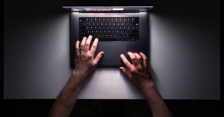 Computadores de ‘baixo custo’ podem sumir até 2028 com escassez de RAM