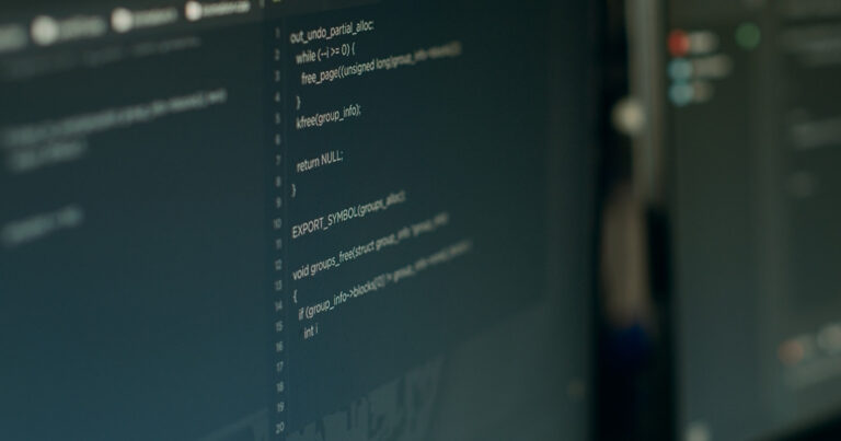 Com revisão de código, IA avança sobre última etapa do desenvolvimento