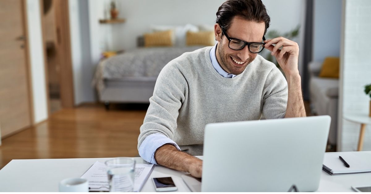 65% dos trabalhadores trocariam de emprego para manter home office