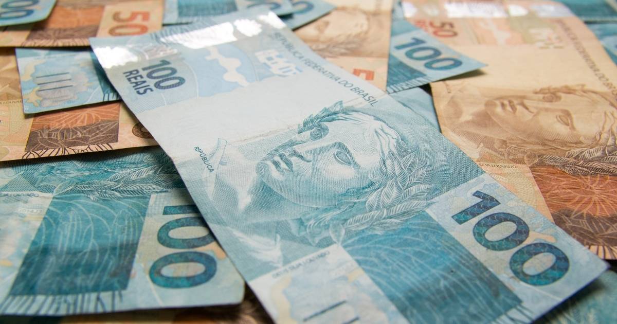 Governo estuda fim da declaração do IR, confirma ministro da Fazenda