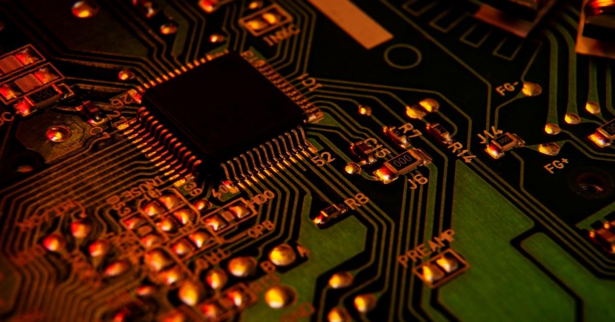 Chips quânticos ganham escala industrial e acirram disputa global