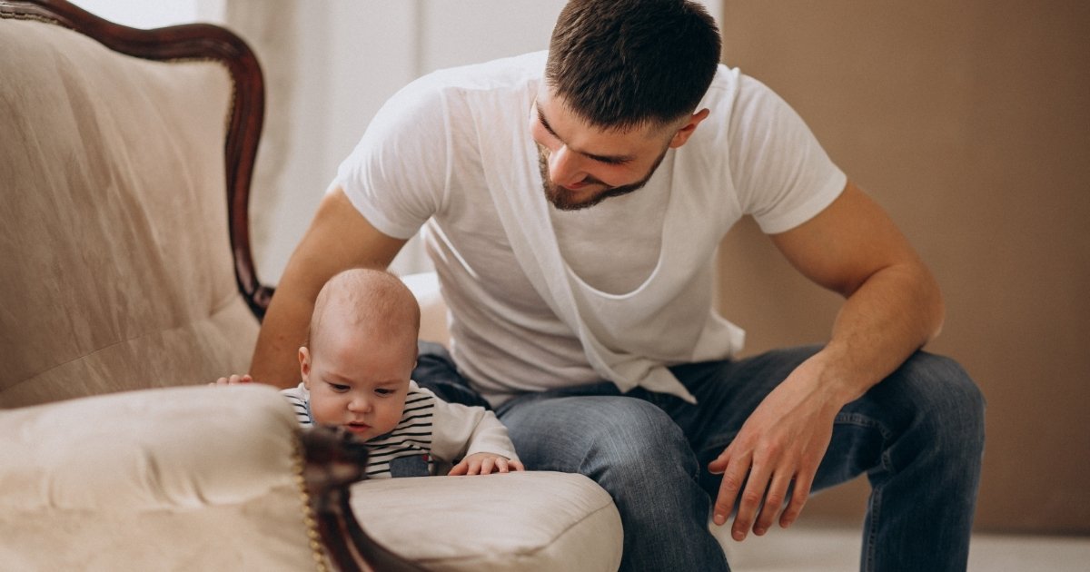 Pais terão até 20 dias de licença no Brasil até 2029; veja o que muda