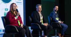 Sintipar integra debates sobre tecnologia e relações de trabalho em encontro da CSB