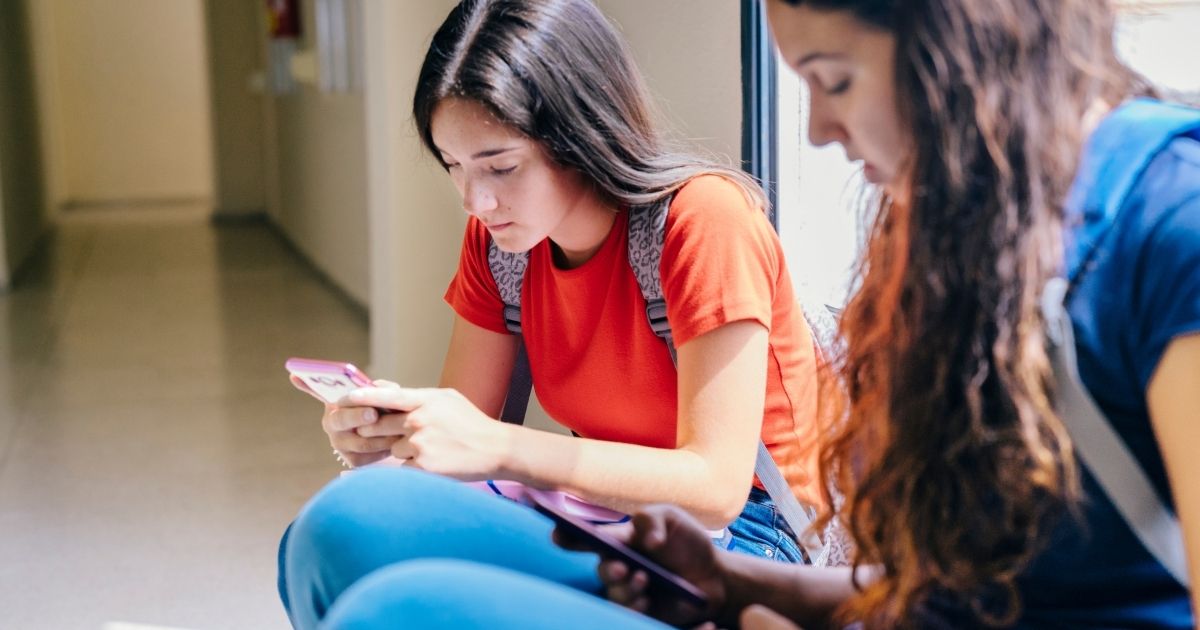 Justiça aplica multa milionária a big techs e estúdios de games por prejuízos a menores