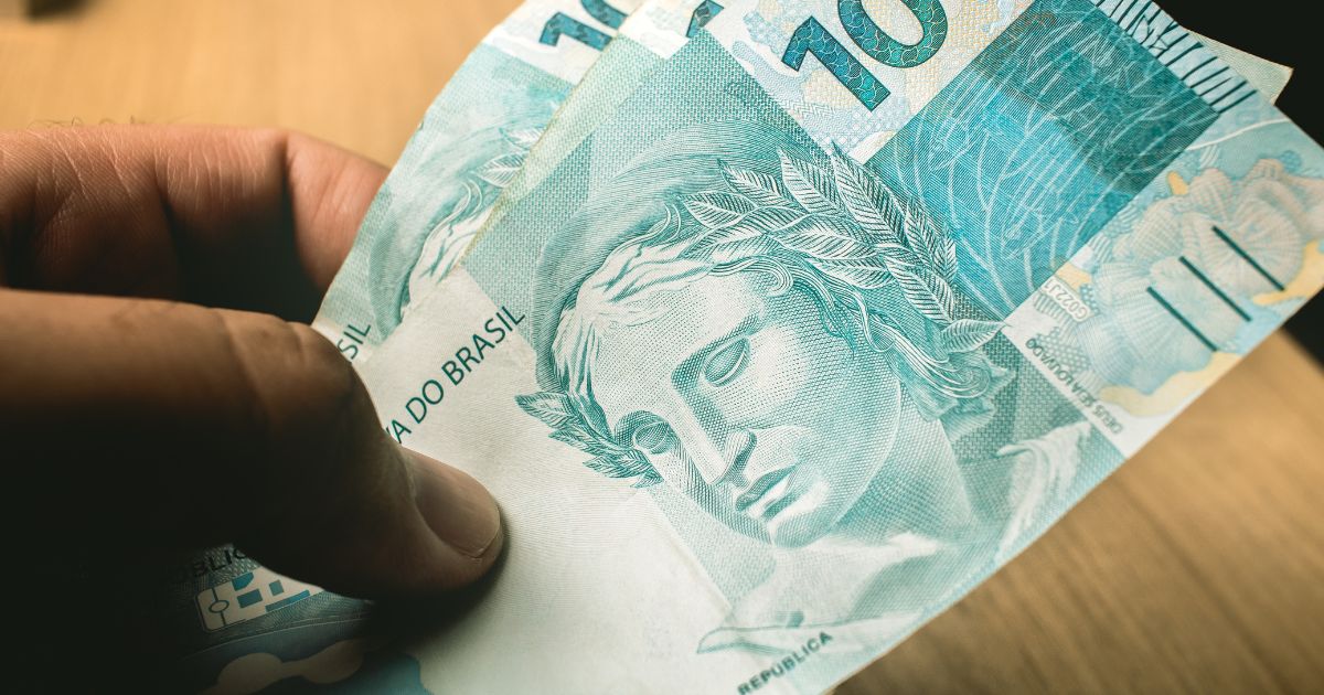 Novo aluguel consignado dispensa fiador e prevê desconto no salário