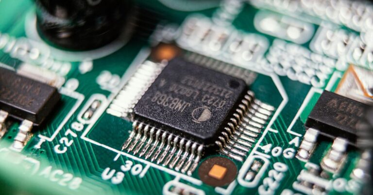 China reforça normas para registro e proteção de layouts de chips