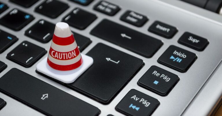 Falhas graves no PHP acendem alerta global para servidores vulneráveis